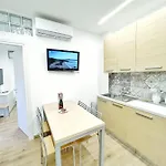 Luxury Tugurio بيت للعطل