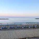 Luxury Tugurio بيت للعطل أرما دي تاجيا
